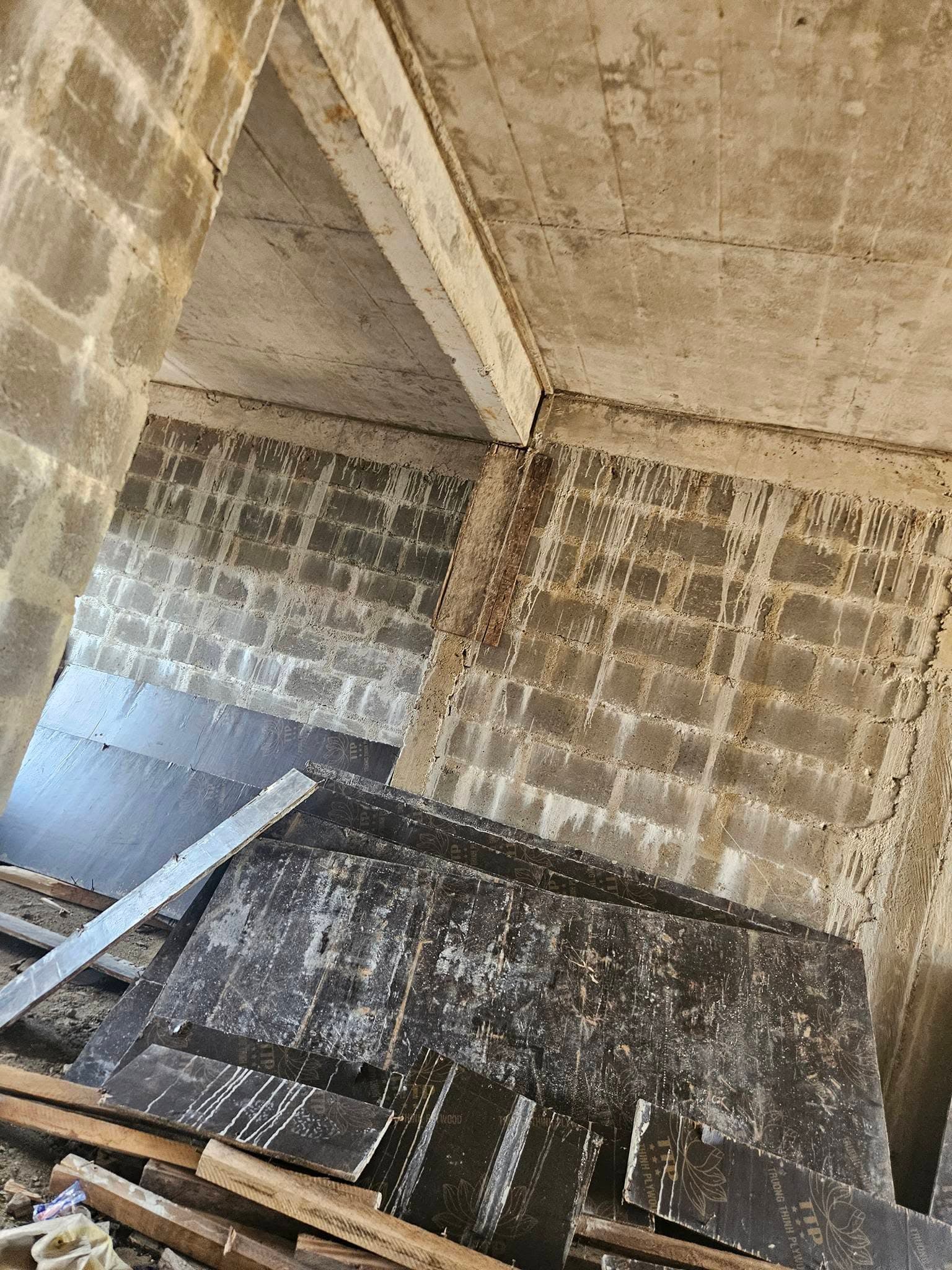 The Courtyard Home — image 4