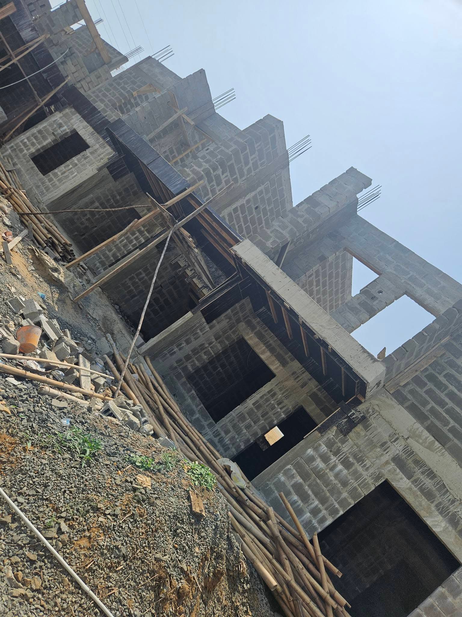 The Courtyard Home — image 8