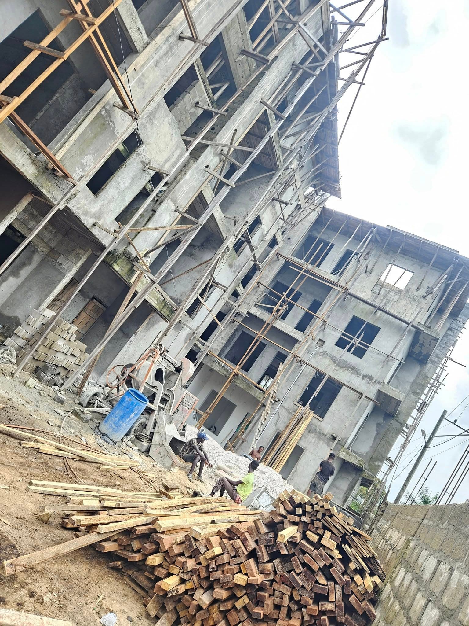 Construction supervision on a Zoedua project